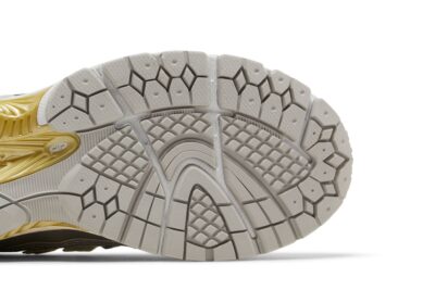 New Balance Kith x 1906R 'White' M1906RKC