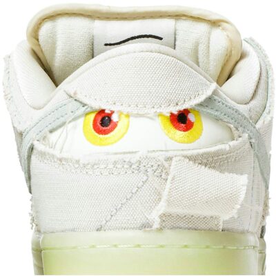 Nike SB Dunk Low 'Mummy' DM0774-111