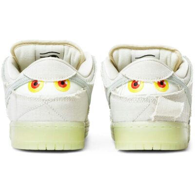Nike SB Dunk Low 'Mummy' DM0774-111