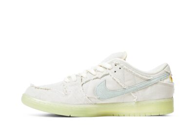 Nike SB Dunk Low 'Mummy' DM0774-111
