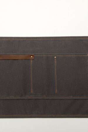 Durable Waxed Canvas Half Apron A Stylish and Functional Essential for Professionals