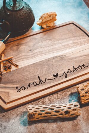 Personalized Cutting Board A Cherished Gift for Weddings, Anniversaries, and Special Occasions