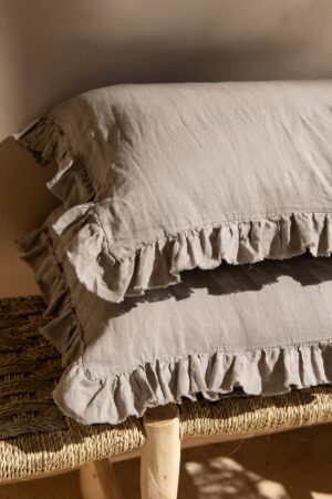 Indulge in Comfort and Style Luxurious Linen Pillowcase for a Serene Night's Sleep