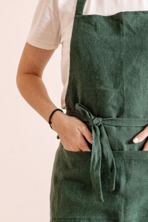 Linen Apron for Women A Versatile and Stylish Kitchen Essential