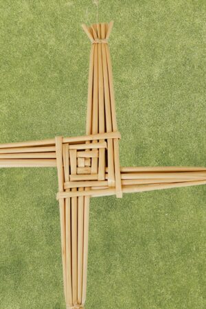 Brighid's Cross Intricate Wheat Weaving for Irish Heritage and Home Decor