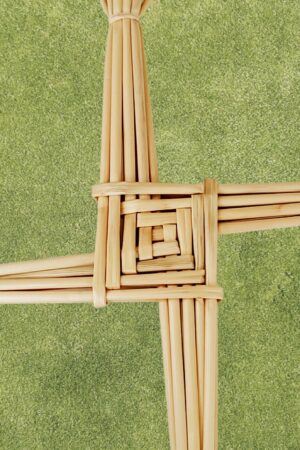 Brighid's Cross Intricate Wheat Weaving for Irish Heritage and Home Decor