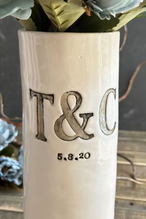 Personalized Anniversary Vase Celebrate Your Love with a Custom Engraved Keepsake