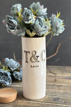 Personalized Anniversary Vase Celebrate Your Love with a Custom Engraved Keepsake