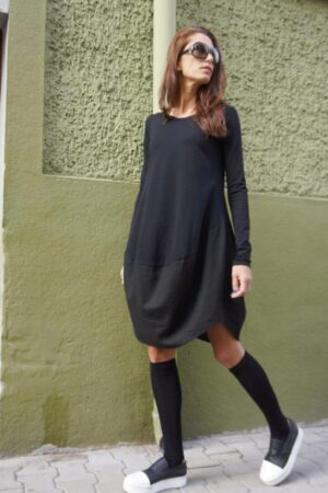 Aakasha A02546 Oversized Black Tunic - Linen Cotton, Loose Casual Top, Extravagant Long Sleeve Dress