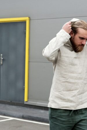 Breezy Linen Hoodie Embrace Summer Comfort in Natural Style