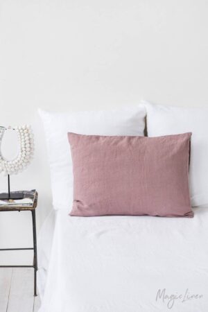 Luxurious Linen Pillowcase in Dusty Pink Indulge in Comfort and Style