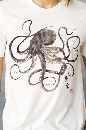 Octopus Gyotaku Ukiyo-e Kanji Anime Manga Kyoto Martial Arts T-Shirt A Fusion of Japanese Art and Pop Culture