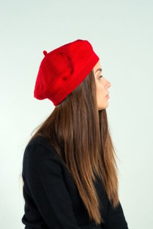 Cozy Merino Wool Beret The Perfect Accessory for Style and Comfort