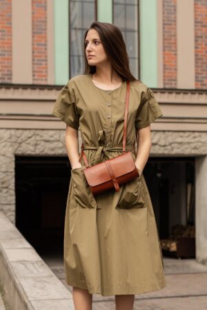 Copper Leather Crossbody Bag The Perfect Accessory for Style and Convenience