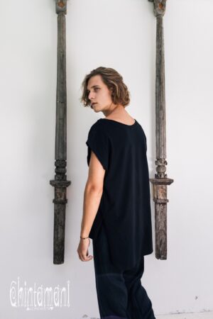 Organic Black T-shirt Eco-Conscious Festival Wear for Men