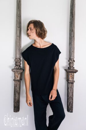 Organic Black T-shirt Eco-Conscious Festival Wear for Men