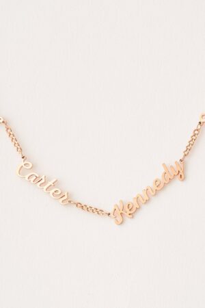 Personalized Name Necklace with Curb Chain A Timeless Treasure for Loved Ones