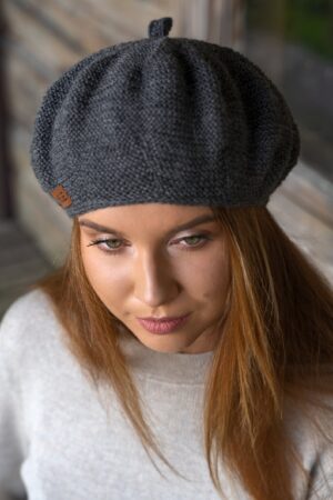 Cozy and Chic Handcrafted Alpaca Wool Beret for Women