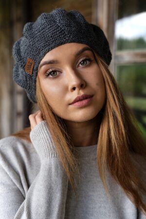 Cozy and Chic Handcrafted Alpaca Wool Beret for Women