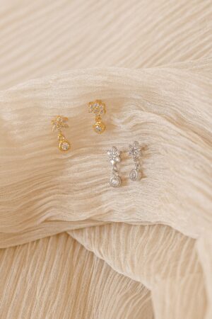 Dainty Floral Embrace Minimalist Stud Earrings for Timeless Elegance