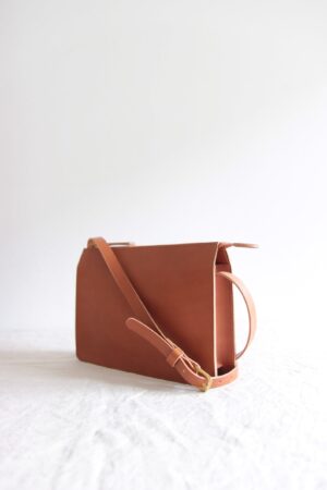 Timeless Brown Leather Crossbody Bag A Minimalist Masterpiece