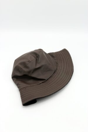 Cozy and Chic Water-Resistant Bucket Hat for Women, Perfect for Rainy Days and Winter Adventures