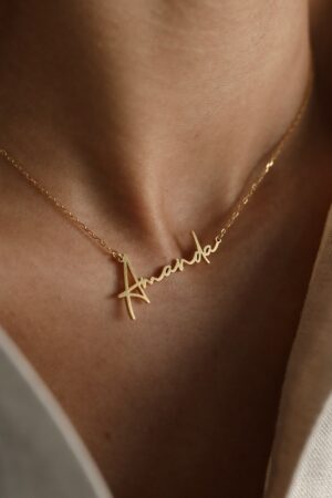 Personalized Name Necklace A Timeless Treasure for Loved Ones