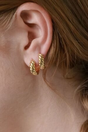 Bold Croissant Hoop Earrings Elevate Your Style with Minimalist Elegance