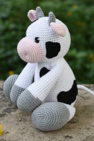 Cuddle-Worthy Milk Cow Crochet Plushie Your Farm-Fresh Friend in Custom Colors