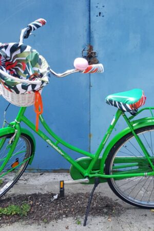 Tropical Bicycle Basket A Vibrant Oasis for Your Ride