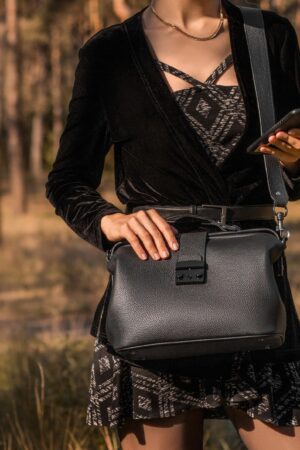 Timeless Elegance The Modern Lady's Leather Doctor Bag for Travel and Style