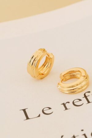 Captivating Canal Chunky Hoops Elevate Your Style with Minimalist Gold Jewelry