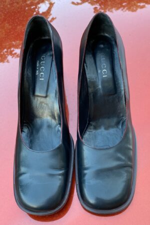 Authentic 90s Vintage Gucci Black Leather Pumps Timeless Elegance and Style