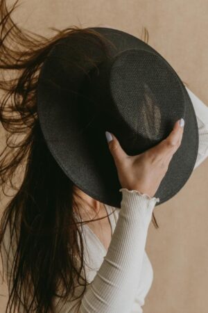 Black Boater Hat The Perfect Summer Accessory for Women