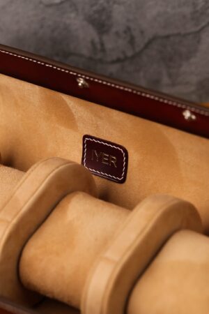 Exquisite Burgundy Veg-Tan Leather Watch Roll Protect Your Timepieces in Style