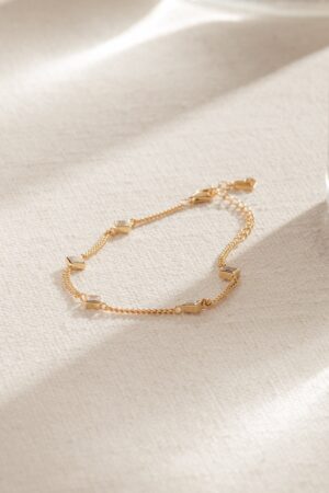 Caitlyn Minimalist Diamond Curb Chain Bracelet Satellite Gemstone Bridal Jewelry for Bridesmaids (BR025)