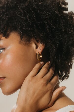 Captivating Chunky Hoops Bold Statement Earrings for a Minimalist Edge