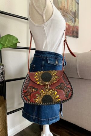 Exquisite Handcrafted Mexican Floral Leather Handbag A Symphony of Sunflowers and Butterflies