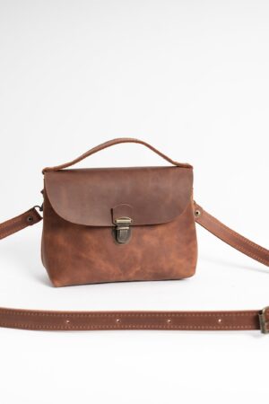 Exquisite Handmade Leather Crossbody Bag A Timeless Accessory for the Modern Woman