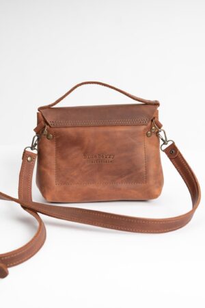 Exquisite Handmade Leather Crossbody Bag A Timeless Accessory for the Modern Woman