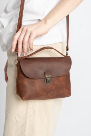 Exquisite Mini Leather Crossbody Bag A Timeless Accessory for the Modern Woman