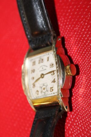 Timeless Elegance Vintage Swiss-Made CI Josephson Manual Wind Watch from the Golden Era