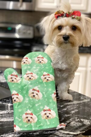 Paw-some Personalized Oven Mitts Put Your Furry Friend on Display