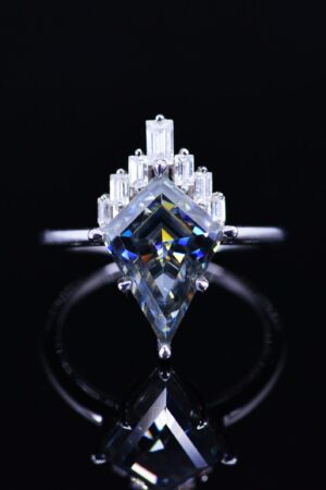 Exquisite 4 Carat Kite Cut Moissanite Engagement Ring A Shimmering Symbol of Love