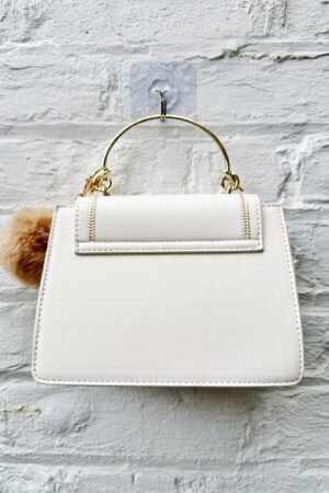 Exquisite Classic Handbag Timeless Elegance for Women and Girls