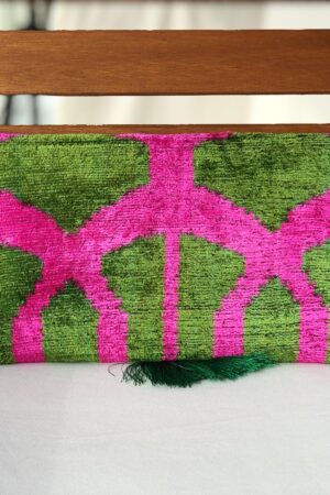 Exquisite Ikat Velvet Clutch A Symphony of Colors for Evening Elegance