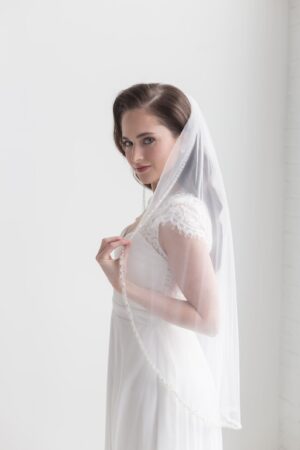 Beaded Bridal Veil Ivory Elegance for Your Wedding Day