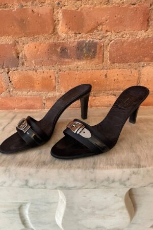 Gucci Satin Buckle Mule Sandals Elevate Your Style with Timeless Elegance