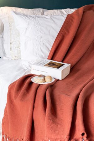 Luxurious 55"-83" Stonewashed Throw Blanket Elevate Your Home with Turkish Cotton Comfort