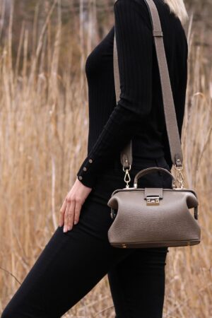 Timeless Elegance LEATHER DOCTOR BAG - The Modern Lady's Essential